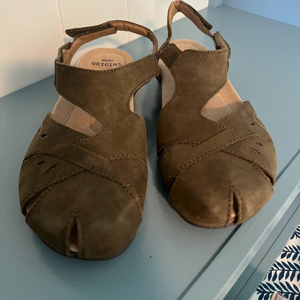 Earth Origins Leather Mary Jane with Backstrap Bosk Birdine Sage Green Size 8M